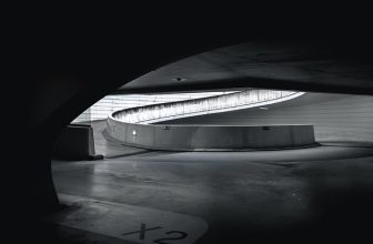 Waarom een pvc garagevloer de beste keuze is voor jouw autohobby